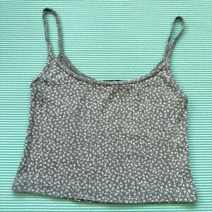 Brandy 🩷
Melville Floral Cami top. Onesize